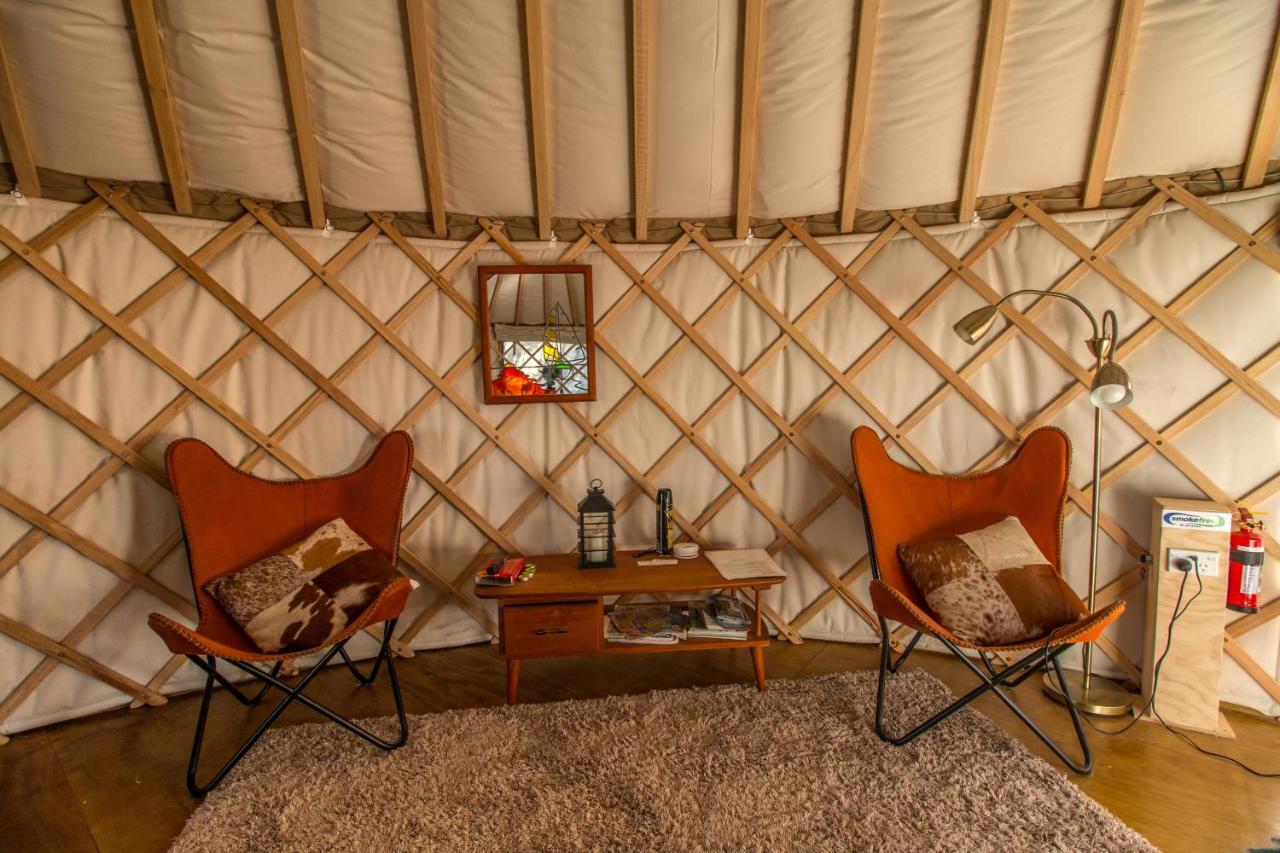 Отель The Yurt Wai Rua Фангареи Экстерьер фото